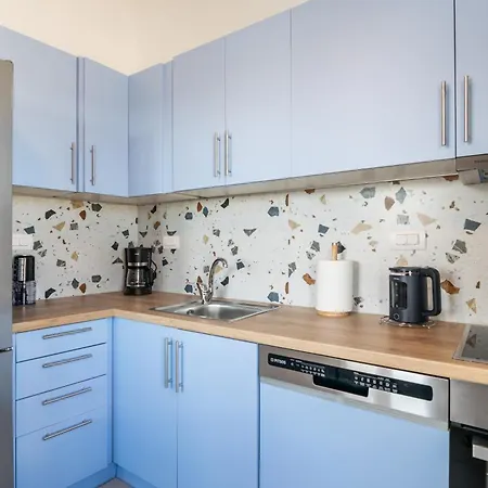 μπαλκόνι με θέα / Viewtiful Balcony Apartman