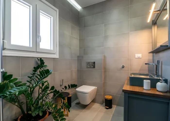 μπαλκόνι με θέα / Viewtiful Balcony Apartman Adámasz