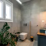 μπαλκόνι με θέα / Viewtiful Balcony Lejlighed Adamantas