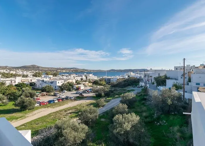 μπαλκόνι με θέα / Viewtiful Balcony Адамас